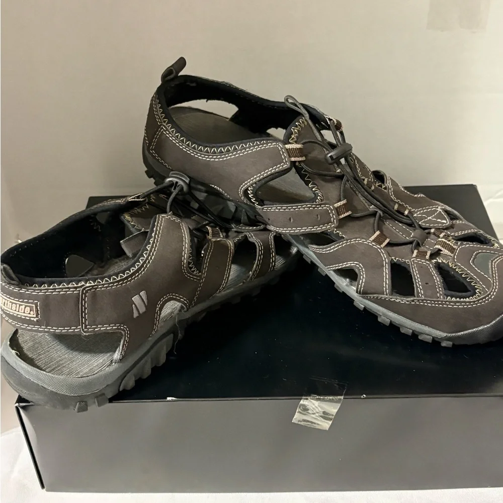 Northside sandals Men's SZ 11.5 Burke II outdoor Brown‎ closed-toe water hiking